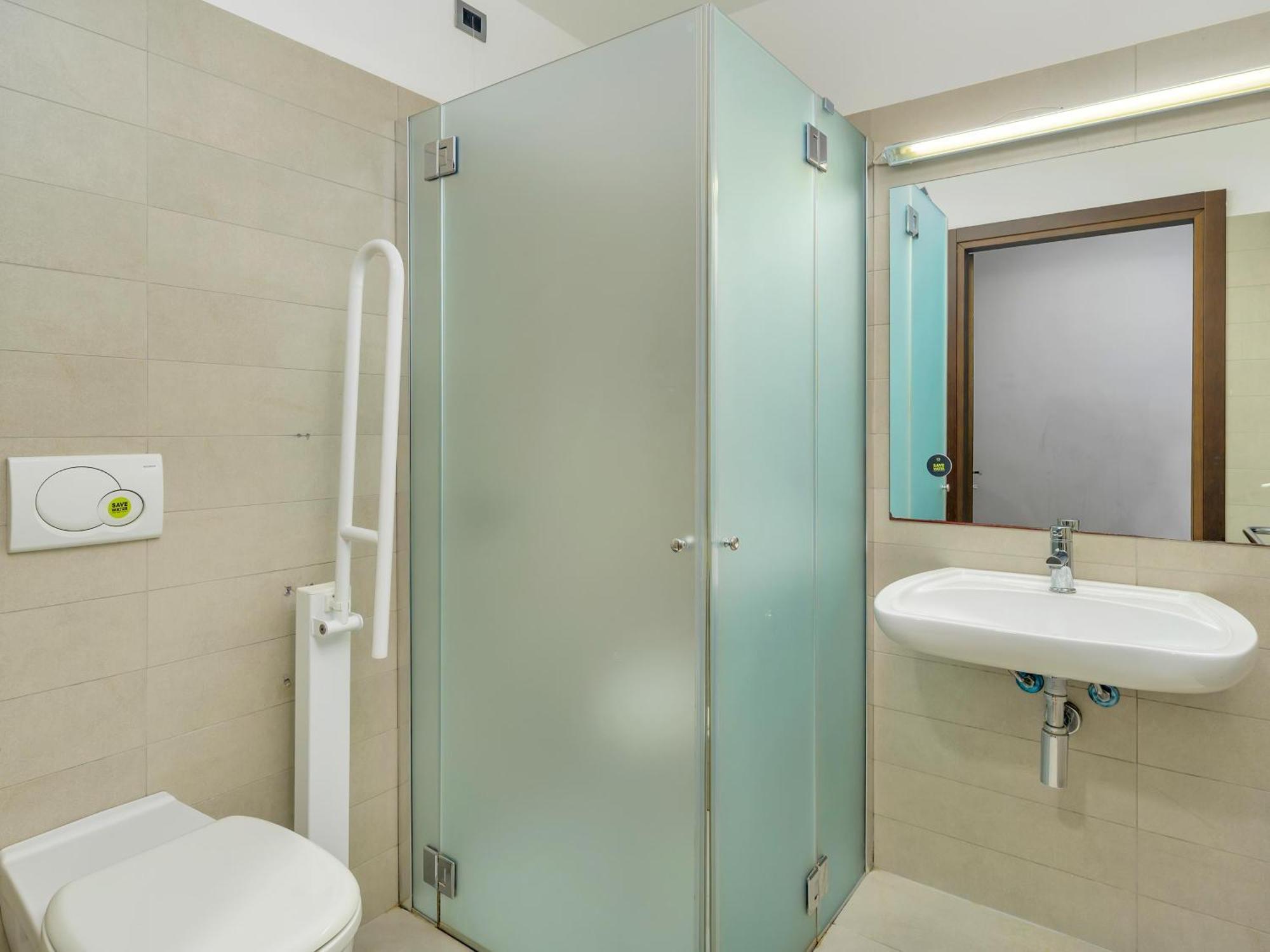 B&B Hotel Milano-Monza Esterno foto