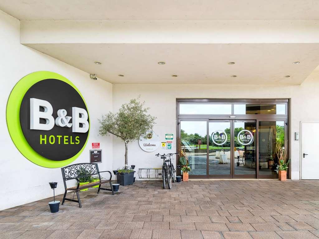 B&B Hotel Milano-Monza Esterno foto