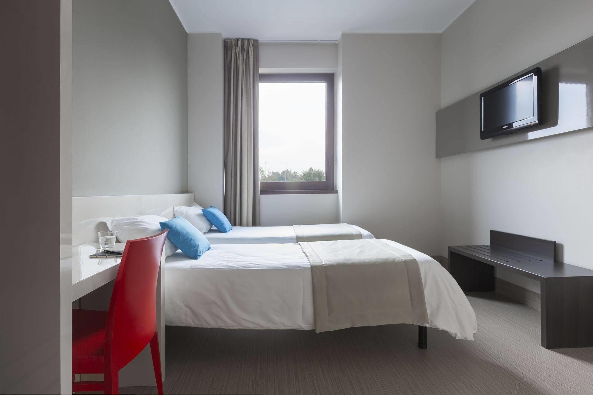 B&B Hotel Milano-Monza Esterno foto